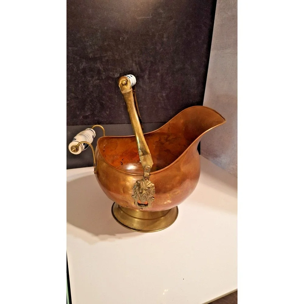VINTAGE COPPER BRASS COAL SCUTTLE DELFT PORCELAIN HANDLES LION HEAD